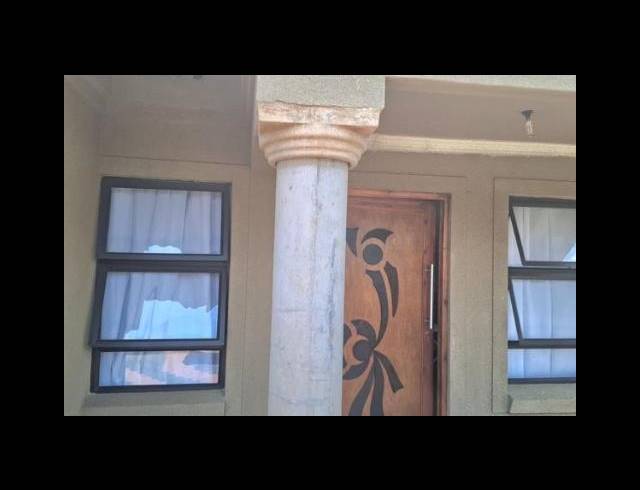 3 BEDROOM HOUSE FOR SALE IN LOTUS GARDENS